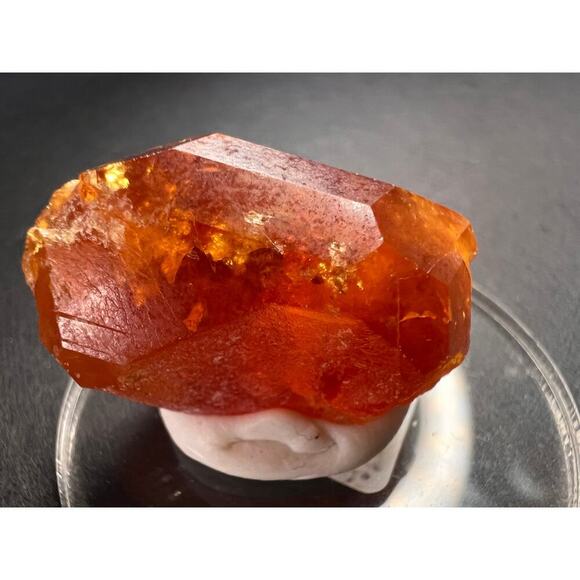 Spessartine garnet specimen from Africa - Picture 4 of 9